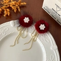 Winter plush earrings with red faux fur, elegant pearl clusters and golden tassels - Red Plush Tassel