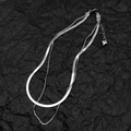 Collier double rang en acier titane argenté avec chaîne serpent et pendentif cœur - Argent Double Chaîne Serpent