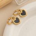 Eleganti orecchini a cuore placcati in oro con smalto nero e finitura strutturata - Stile Cuore Bifacciale Bianco e Nero