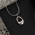Collana da donna con ciondolo a goccia vuota in argento e catena a serpente - Collana a Goccia Vuota / Argento