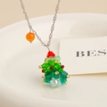 Kerstboom ketting met rode en groene kristallen aan een zilveren gedraaide schakelketting - Kerstboom Ketting