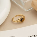 Anello vintage regolabile in oro con occhio di tigre e zirconi micro-pavé - Anello Maillard
