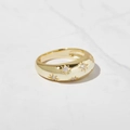 Polished gold dome ring with star-shaped zircon inlays and elegant vintage design - US 6 / Gold