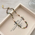 Kleurrijke edelsteen en zoetwaterparel kralenketting met gouden ketting en hanger - Gekleurde Kunstmatige Parel Stijl