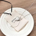 Zilveren hartvormige hanger met gehamerde textuur, parel detail en slangenketting - Harthanger (Trekhartketting)