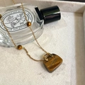 Goudkleurige titanium ketting met tijgeroog edelsteen hanger in de vorm van een tas - Tijgeroog Kralen Tas Hanger Ketting
