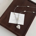 Silver pull-chain heart necklace with textured pendant and cylindrical beads - White and Green Contrast Creative Heart Necklace