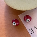 Vintage Ohrstecker in Tiefrot mit silbernem Kreuzdetail für Damen im Retro-Stil - Dunkelrot (Kreuz)