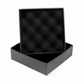 Minimalistische quadratische schwarze Kraftpapier-Schmuckschachtel mit Schaumstoff - 9x9x3cm / Mittlere Box