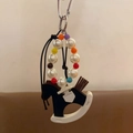Colgante de bolso caballo balancín de cuero negro con perlas coloridas y cierre metálico - Black Trojan Horse Charm