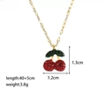 Collana con pendente a ciliegia scintillante in oro con strass rossi e verdi - Collana Ciliegia con Strass / Oro