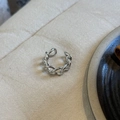 Adjustable silver twisted chain ring with polished finish in a trendy hollow design - Chain-Like Open Ring / Silver
