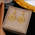 Bohemian gold sun stud earrings with spiral center and hammered texture design - Sun Earrings (G231) / Gold