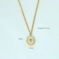 Dettaglio della collana ovale placcata oro 14K con croce e specifiche della catena - Croce