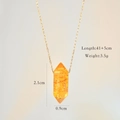 Vue détaillée du collier pendentif en cristal hexagonal avec dimensions précises - Citrine