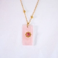 Collier vintage français en acier titane avec pendentif carré en pierre rose - Quartz rose