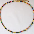 Collier de perles arc-en-ciel avec fermoir et chaîne en acier inoxydable doré 14K - Perlage