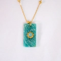 Collier vintage doré avec pendentif carré en amazonite et détail de motif solaire - Amazonite