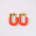U-förmige Edelstahl-Ohrringe in leuchtendem Orange-Emaille mit poliertem Gold-Finish - Helles Orange