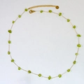 Detail of handmade gold chain necklace with light green natural stone chips and lobster clasp - Light Green Natural Stone (7)