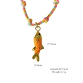 Collar con colgante de pez koi en 3D con acabado de oro 14k y cordón trenzado de colores - Estilo Koi de Cuerda Tejida con Esmalte Naranja (XB357005)