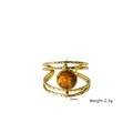 Strukturierter vergoldeter Hohlring mit Tigerauge-Stein und Hammerschlag-Optik - Gehämmerter Offener Ring mit Rundem Tigerauge (XB25090310)