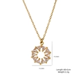 Goldene Edelstahlhalskette mit Sternanhänger und weißen Zirkoniasteinen - Runder Sternenstrahl Stil (XBN25093204)