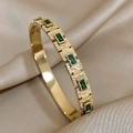 Vintage gold-plated titanium woven bracelet with emerald-green rectangular stones - Vintage Emerald Green Gemstone Style (B740)