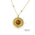 Collier doré série Maillard avec pendentif œil de tigre et breloque ronde de 1,5 cm - Style Relief Rayon de Soleil (XBX25091712)