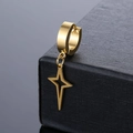 Pendientes de estrella en acero de titanio dorado sobre joyero de cuero negro - Estrella de Cuatro Puntas de Borde Ancho (Dorado 7)