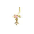 Détail d'un piercing de nez en L doré avec cœur rose et pendentif en cristal carré - Or 5 (Flèche Cœur Rose)