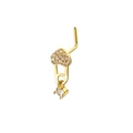 Détail d'un piercing nez en L doré avec cœur en zircone et pendentif scintillant - Or 1 (Cœur Épingle)