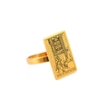 Anillo de tarot dorado con placa de Cinco de Oros en un estilo vintage - Talla 7 / Cinco de Oros (Oro)