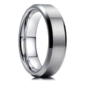 Anillo de hombre en acero de titanio cepillado con borde biselado pulido en plata - 6mm / US 7 / Plateado
