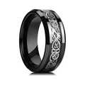 Anillo de acero de titanio negro pulido con patrón de dragón celta plateado de hombre - US 7 / Banda Negra con Incrustación de Dragón Plateado