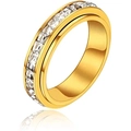 Anillo eternity dorado con cristales cuadrados engastados sobre fondo blanco puro - US 5 / Estilo Dorado-Circonita