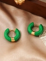 Grote groene emaille oorringen met 18k goudlaagje op een luxe zijden achtergrond - Emaille Ring (ZHE321) / Dikke ring / Groen