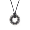 Vintage-Halskette mit nordischem Runenanhänger aus Edelstahl und schwarzer Kordel auf Weiß - Wachsschnur-Stil (Stil 1 - Runen) / Stahlfarben