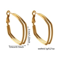 Dettaglio orecchini a cerchio geometrici dorati con misure 3,1 cm e 0,4 cm - Orecchini Geometrici Pentagono (ZHE302 Oro)