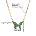 Détails de la chaîne dorée de 45+5 cm et dimensions du pendentif papillon dégradé bleu sarcelle - Style Pendentif Papillon (ZHN252) / Bleu