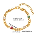 Dettaglio del bracciale a catena cubana dorata con pietre colorate e chiusura a moschettone - Dorato con pietre preziose multicolore (ZHB376-Misto)