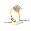 Vista dettagliata dell'anello a cuore regolabile in oro con dimensioni e zirconi - Ovale - Zirconia Blanco (ZHR2456白)