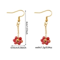 Détail de boucles d'oreilles fleurs en perles rouges avec dimensions et poids - Fleur Rouge Rose (ZHE1081 Rouge Rose)