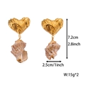 Detailed size specifications for gold heart and conch shell drop earrings on white background - Brown And White Conch Earrings (ZHE1964金)