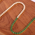 Collier tennis élégant en or avec alternance de pierres précieuses vertes et claires - ZHN1006 / Or 18 carats