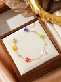 Buntes Blumen-Charm-Armband mit goldener Titanstahlkette und Karabinerverschluss - Fünffarbige Blume (ZHB630多色14)