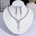 Parure de bijoux papillon argentée avec cristaux scintillants pour soirées élégantes - Nœud Papillon Gland Goutte d'Eau (PJ--114)