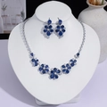 Parure élégante collier et boucles d'oreilles argentés avec cristaux bleus en poire - Saphir Goutte d'Eau Pétale (PJ--109)
