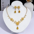 Ensemble élégant collier et boucles d'oreilles en cristal jaune pour banquets formels - Style Fleur Goutte d'Eau (PJ--101)