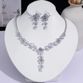 Parure de bijoux florale étincelante avec collier et boucles d'oreilles de soirée - Style Fleur Strass Pavé (PJ--124)